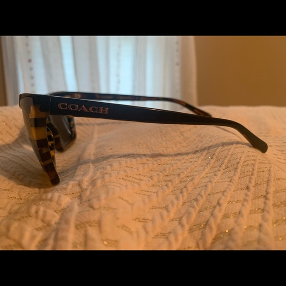 Authentic Coach sunglasses. Brown tortoise. - Picture 4 of 6